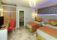 Camelot Boutique & 3*