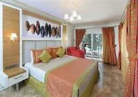 Camelot Boutique &